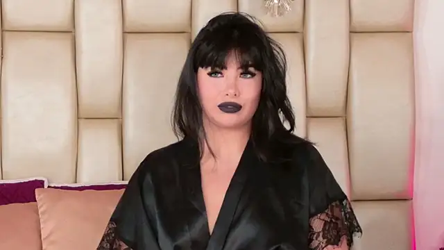 Alexa Miss online show from November 28, 7:38 pm