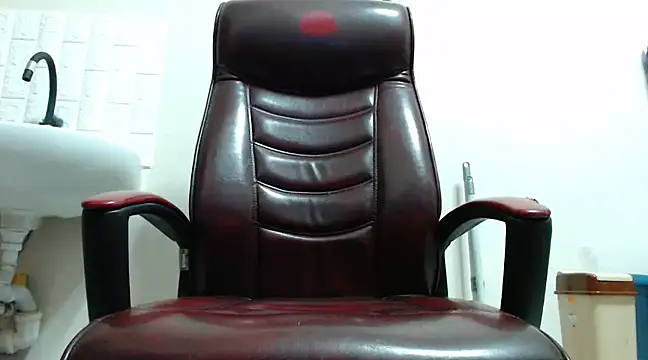 hardbigcock16 online show from December 11, 6:36 am