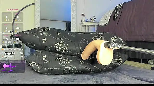 Peaches N Kreme online show from January 22, 4:23 am