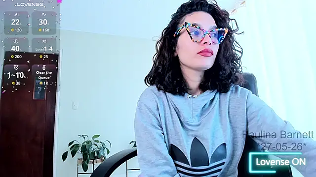 paulinabarnett- online show from May 27, 3:20 pm