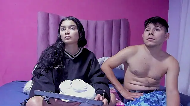 Snapshot of JustiinJazmin chatting on December 24, 12:55 am JustiinJazmin online show from December 24, 12:55 am