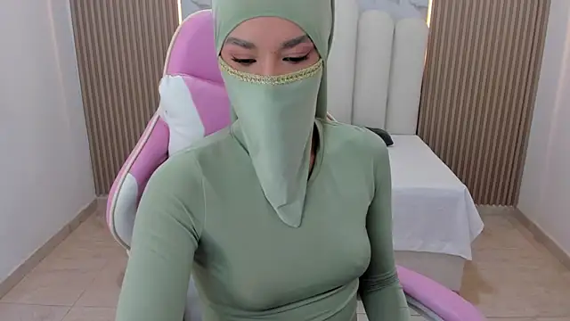 Snapshot of Hanaa_latif chatting on January 17, 3:22 pm Hanaa latif online show from January 17, 3:22 pm