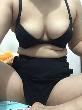 Snapshot of Lona_Lina chatting on January 23, 12:52 pm Lona Lina online show from January 23, 12:52 pm