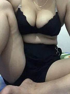 Snapshot of Lona_Lina chatting on February 6, 12:48 pm Lona Lina online show from February 6, 12:48 pm