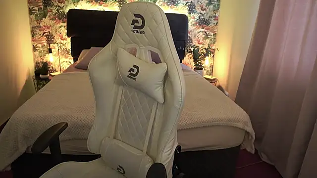 Alice Arwen online show from March 5, 8:00 am