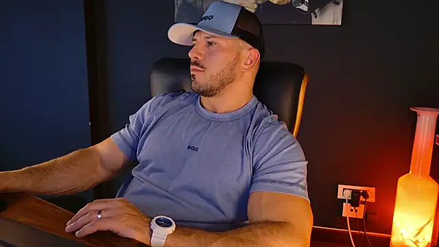 AngeloEric online show from October 29, 2:19 pm