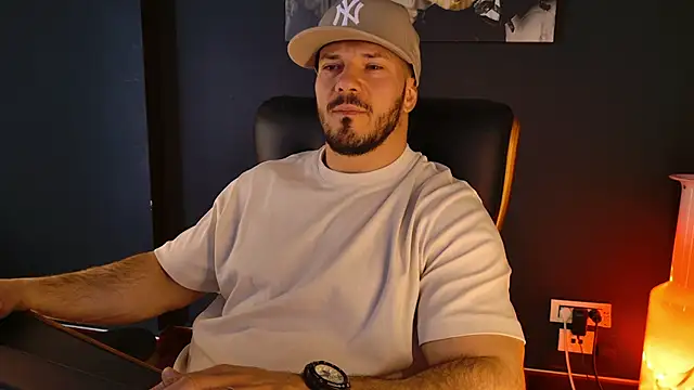 AngeloEric online show from March 14, 9:37 am