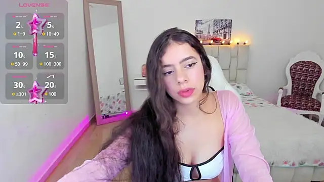 Snapshot of zoe_turnner_18 chatting on December 8, 11:46 am zoe turnner 18 online show from December 8, 11:46 am