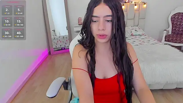 Snapshot of zoe_turnner_18 chatting on March 4, 11:51 am zoe turnner 18 online show from March 4, 11:51 am