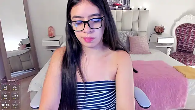 Snapshot of zoe_turnner_18 chatting on September 12, 11:54 am zoe turnner 18 online show from September 12, 11:54 am