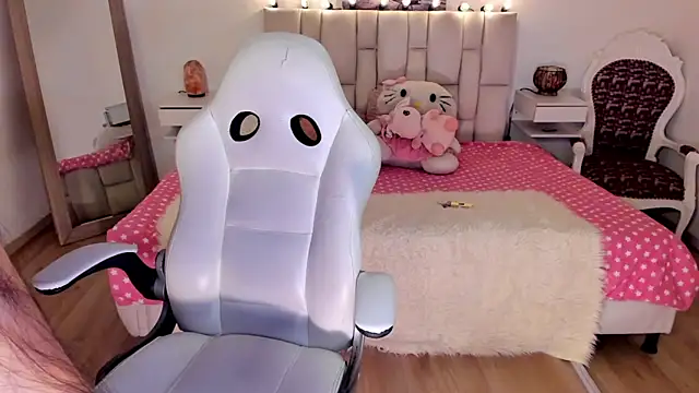 Snapshot of zoe_turnner_18 chatting on September 26, 1:26 pm zoe turnner 18 online show from September 26, 1:26 pm