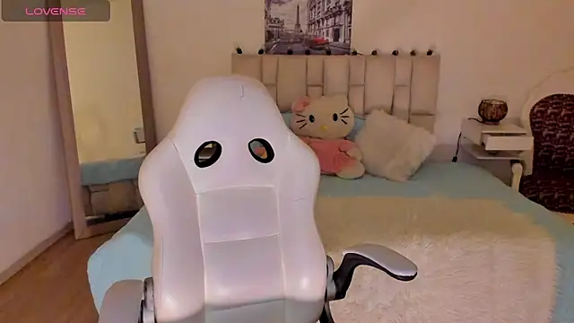 Snapshot of zoe_turnner_18 chatting on October 15, 11:43 am zoe turnner 18 online show from October 15, 11:43 am