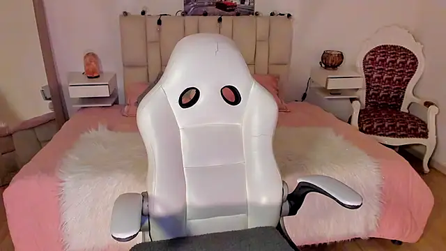 Snapshot of zoe_turnner_18 chatting on October 26, 11:38 am zoe turnner 18 online show from October 26, 11:38 am