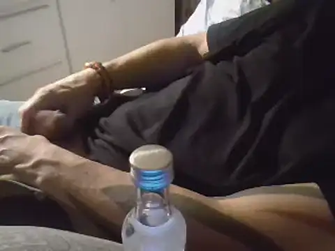 Snapshot of armdy371 chatting on December 20, 5:47 am armdy371 online show from December 20, 5:47 am