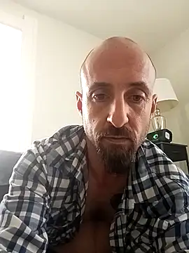 Snapshot of armdy371 chatting on October 9, 4:27 pm armdy371 online show from October 9, 4:27 pm