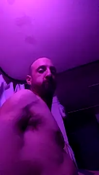 Snapshot of armdy371 chatting on December 17, 7:58 am armdy371 online show from December 17, 7:58 am