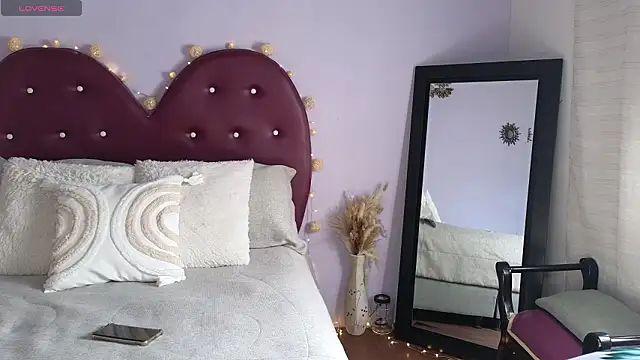 JessieGomezz  online show from February 9, 8:02 pm