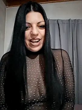 Snapshot of Paulitta- chatting on April 25, 1:52 am Paulitta- online show from April 25, 1:52 am