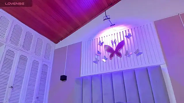 Snapshot of dyvis_22 chatting on November 6, 1:56 pm dyvis 22 online show from November 6, 1:56 pm