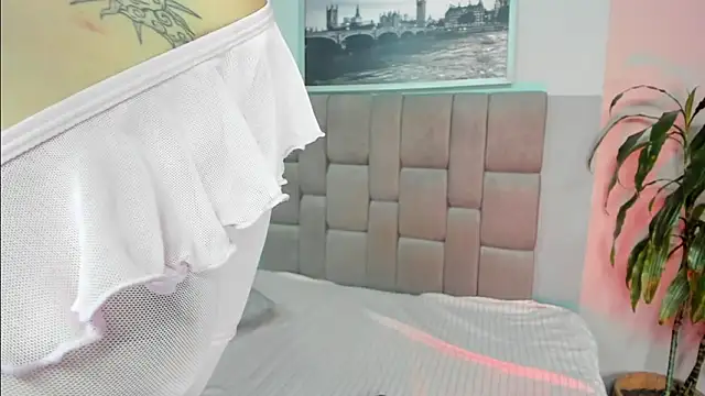 dyvis 22 online show from March 22, 7:50 pm