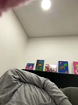 loren3124 online show from December 12, 7:19 am