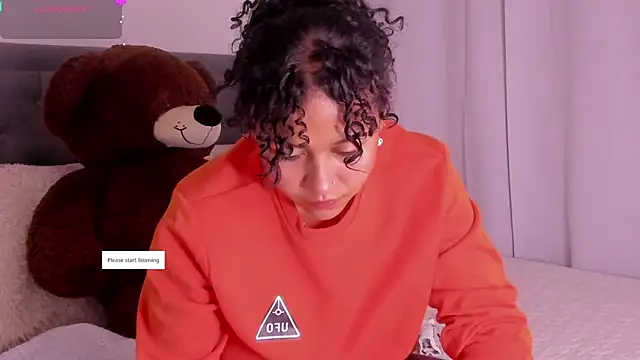 Snapshot of juphiteer chatting on February 17, 2:35 pm juphiteer online show from February 17, 2:35 pm