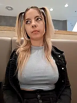 allinqueen online show from February 24, 8:38 am