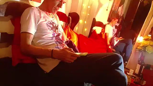 laye19 online show from March 11, 4:51 am