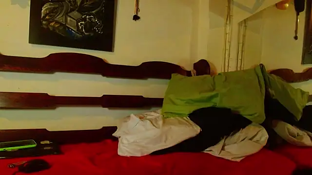 laye19 online show from April 9, 10:59 pm