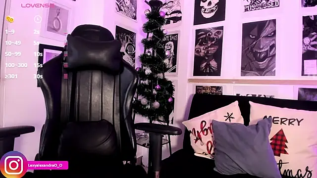 Lexyjoycce online show from December 17, 9:10 pm