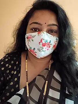 neelu-hoty online show from February 9, 7:38 am