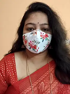 neelu-hoty online show from March 4, 3:04 pm