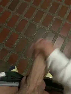 Snapshot of 27powercm chatting on December 25, 5:26 am 27powercm online show from December 25, 5:26 am