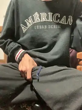 Snapshot of 27powercm chatting on February 10, 3:13 am 27powercm online show from February 10, 3:13 am