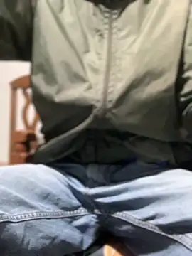 Snapshot of 27powercm chatting on February 11, 3:40 am 27powercm online show from February 11, 3:40 am