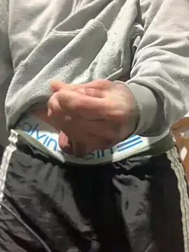 Snapshot of 27powercm chatting on March 15, 4:13 am 27powercm online show from March 15, 4:13 am