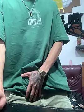 Snapshot of 27powercm chatting on March 21, 10:39 pm 27powercm online show from March 21, 10:39 pm