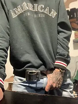 Snapshot of 27powercm chatting on March 22, 5:06 am 27powercm online show from March 22, 5:06 am