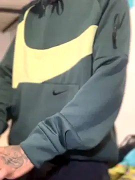 Snapshot of 27powercm chatting on November 14, 3:49 am 27powercm online show from November 14, 3:49 am