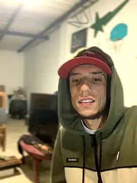 Snapshot of 27powercm chatting on November 22, 4:11 am 27powercm online show from November 22, 4:11 am