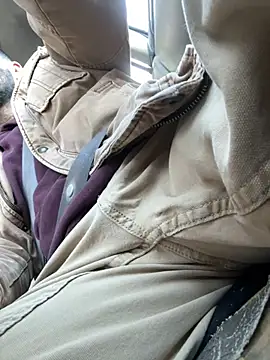 Snapshot of indosmoke chatting on March 14, 1:05 am indosmoke online show from March 14, 1:05 am