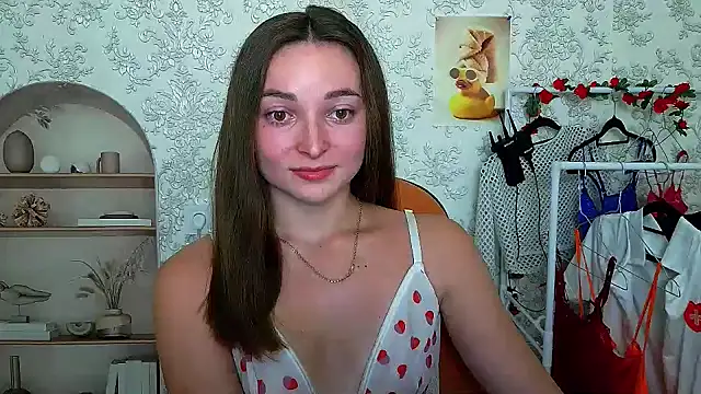  Barbie Kiss  online show from October 11, 1:53 pm