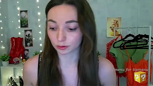  Barbie Kiss  online show from April 16, 1:56 pm