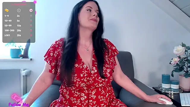 BellaBigBoobz online show from June 25, 9:03 am