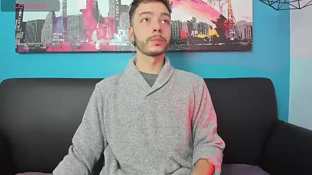 Snapshot of noah_ricci chatting on January 2, 12:24 pm noah ricci online show from January 2, 12:24 pm