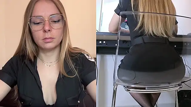 Snapshot of Angele_wrz chatting on February 17, 6:48 pm Angele wrz online show from February 17, 6:48 pm