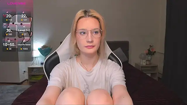 Snapshot of DearLia chatting on January 11, 6:33 pm DearLia online show from January 11, 6:33 pm