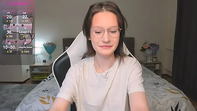 Snapshot of DearLia chatting on February 23, 7:49 pm DearLia online show from February 23, 7:49 pm