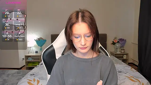 Snapshot of DearLia chatting on February 27, 4:09 am DearLia online show from February 27, 4:09 am