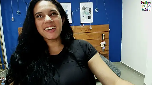 dahiana spark online show from November 15, 8:16 pm